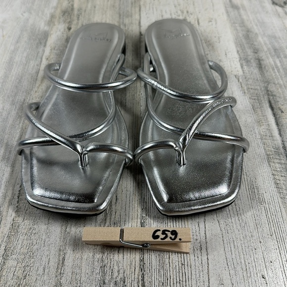 New Marc Fisher Fiada 2 Square Toe Faux Leather Thong Sandal In Silver #659 - Picture 5 of 7